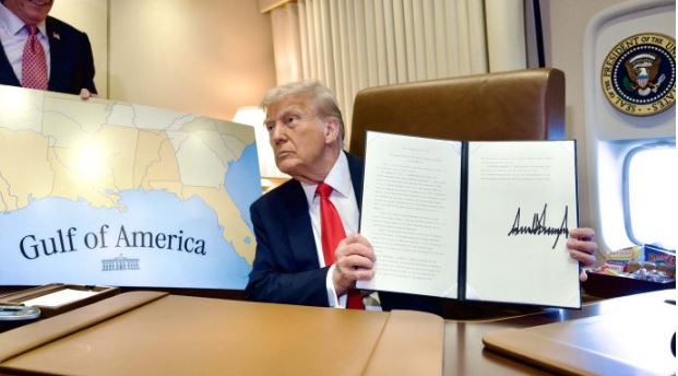 'ट्रंप ने 9 फरवरी को 'अमेरिका की खाड़ी दिवस' के रूप में मान्यता दी | '